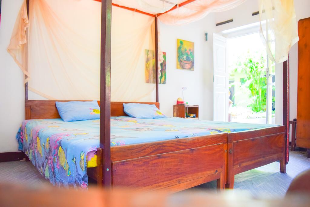 Shammie Guest House Hikkaduwa Ngoại thất bức ảnh