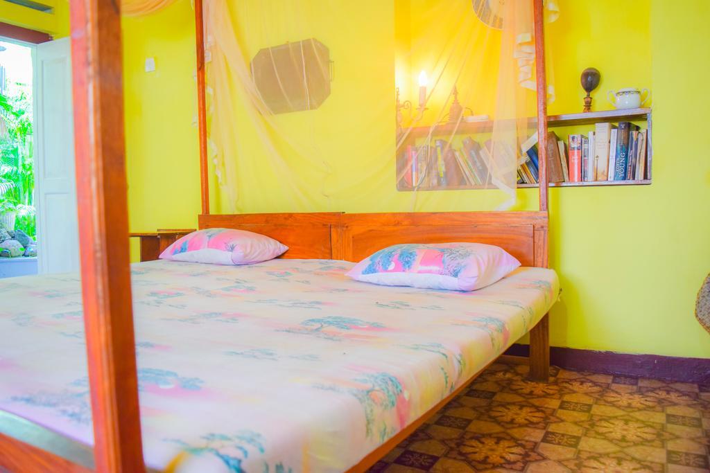 Shammie Guest House Hikkaduwa Ngoại thất bức ảnh